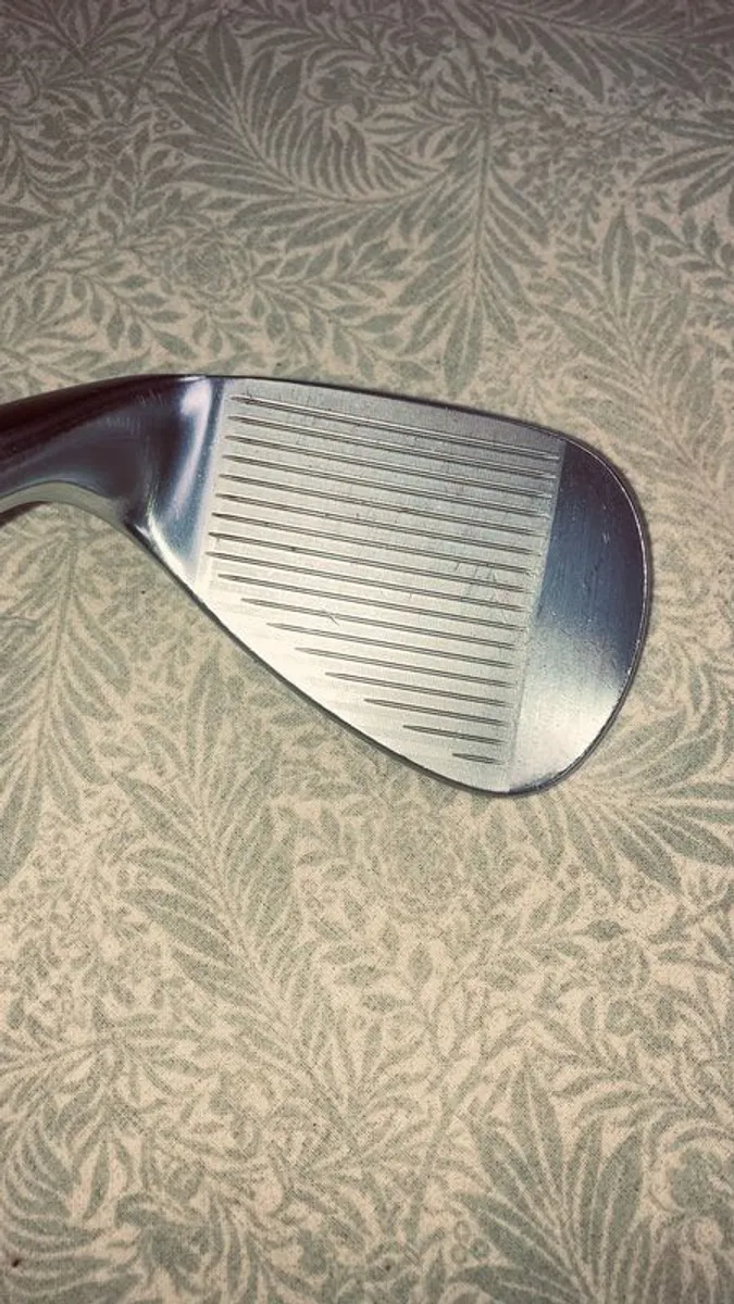 Titleist Vokey Wedge 52 Degrees - Image 2