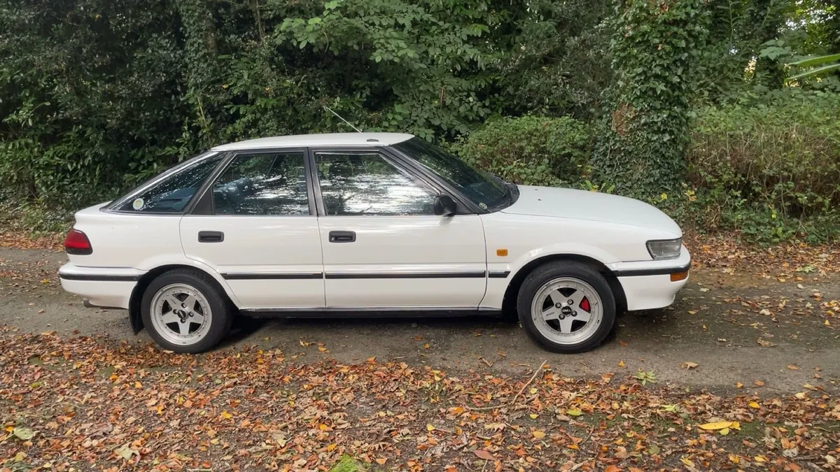 Toyota Corolla GL Sprinter - Image 3