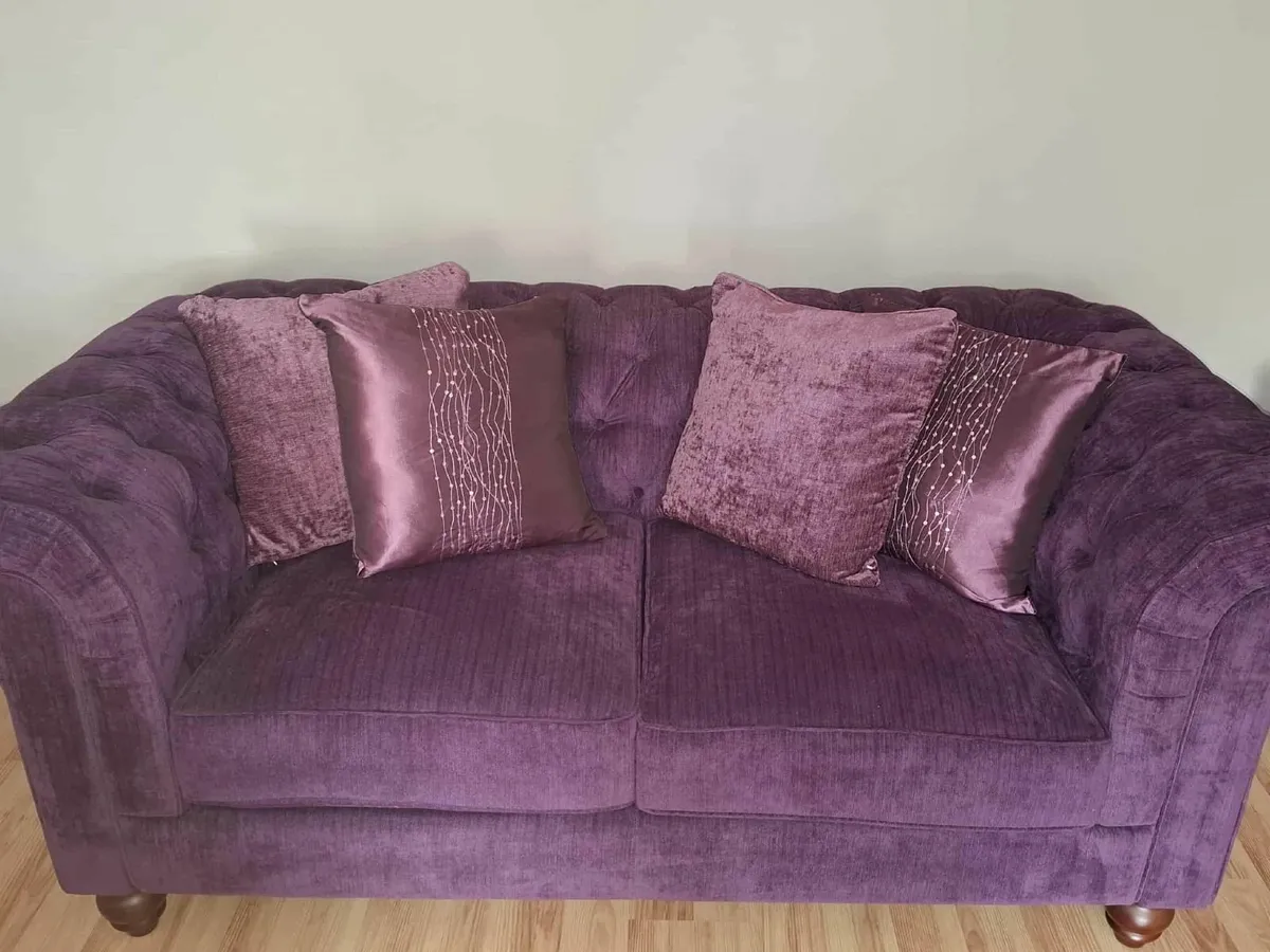 Chesterfield couches - Image 1