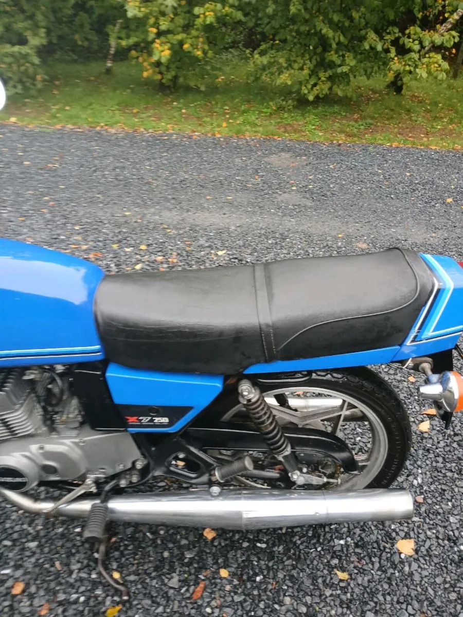 Suzuki GT 250 X7 Rare Bike  Original 1978 - Image 3