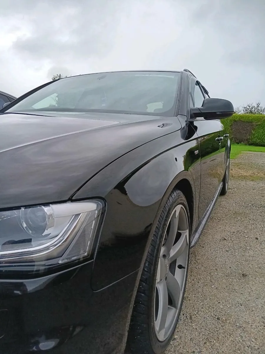 Audi A4 s-line advant black edition 177bhp - Image 4