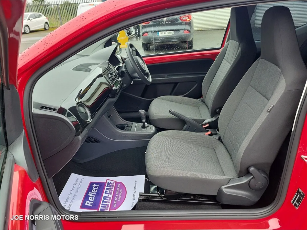 Volkswagen up! 3DR AUTOMATIC LOW KMS - Image 4