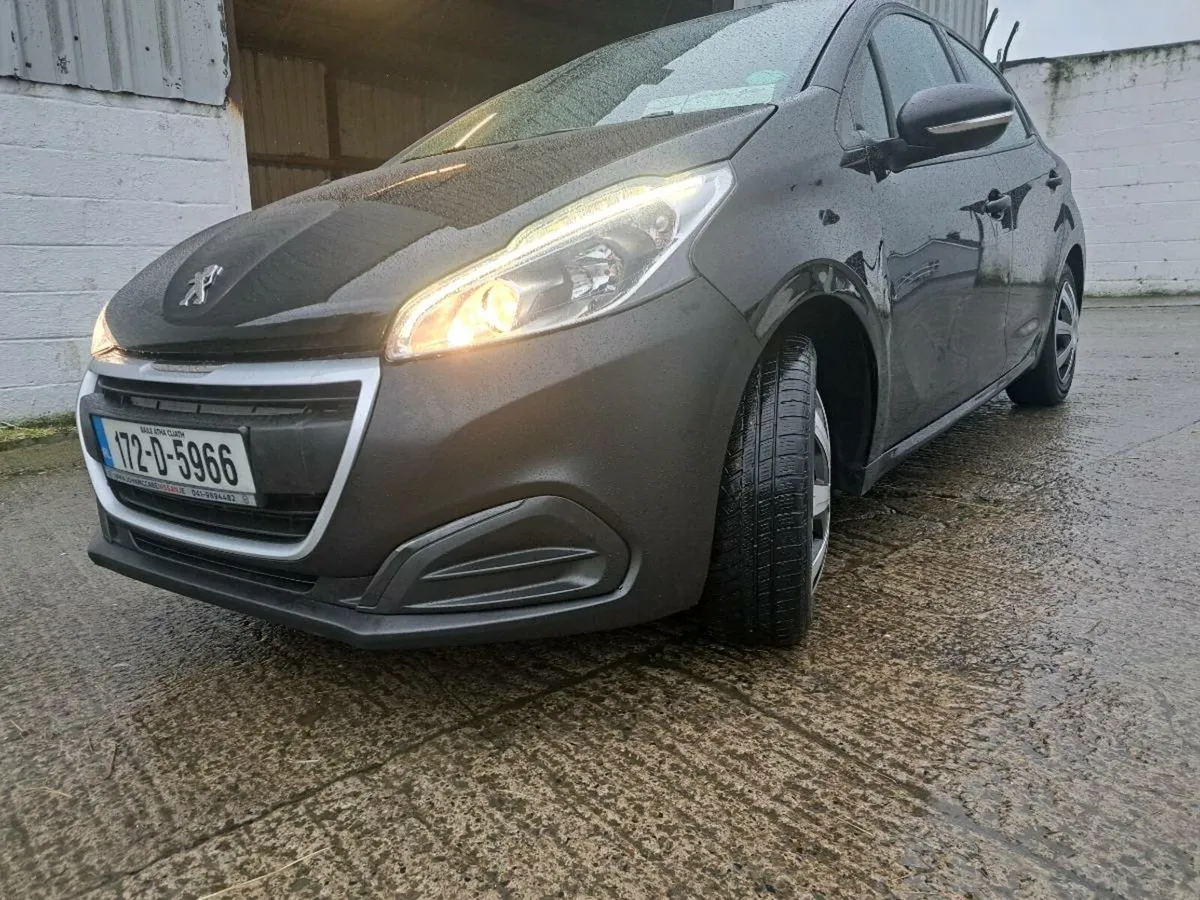 Peugeot 208 1.2 petrol..3550 - Image 1