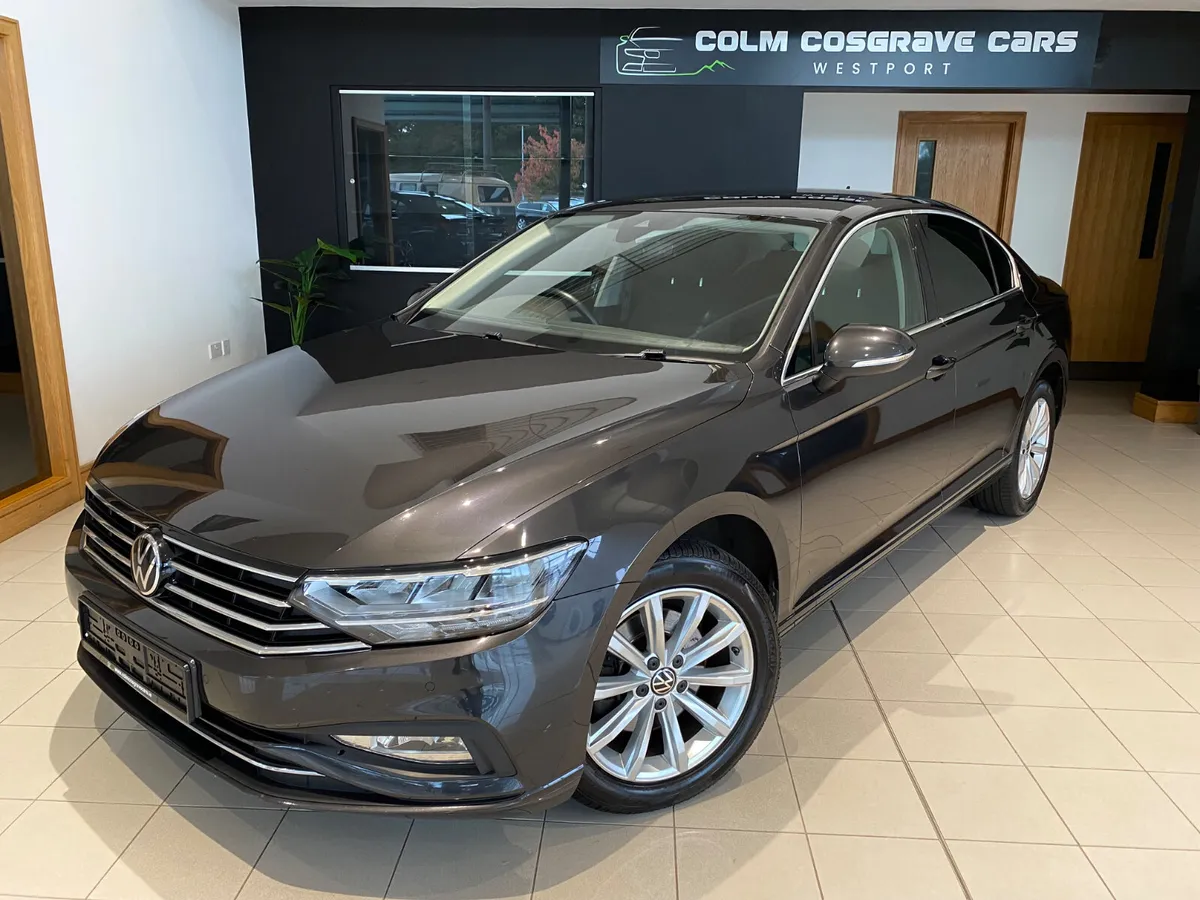 Volkswagen Passat 2021 - Image 3