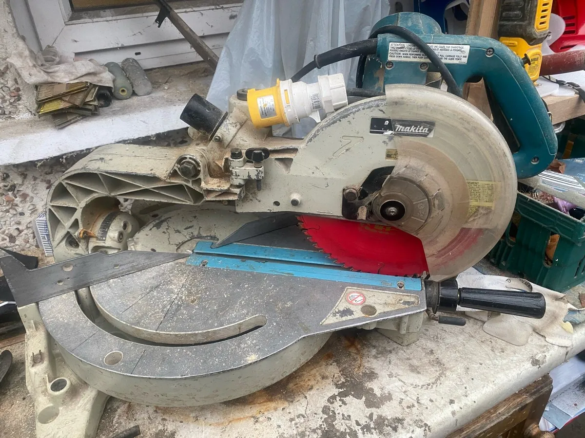 Chop saw - Image 1
