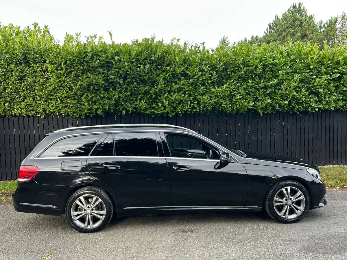 2015 Mercedes-Benz E-Class E220D Estate NCT 9/26 - Image 2