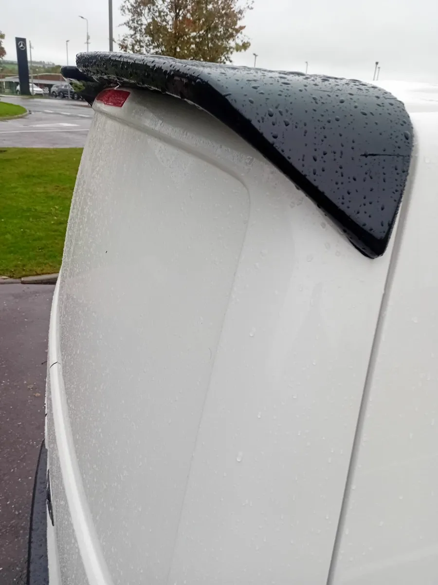 Camper window fitting cork - Image 3