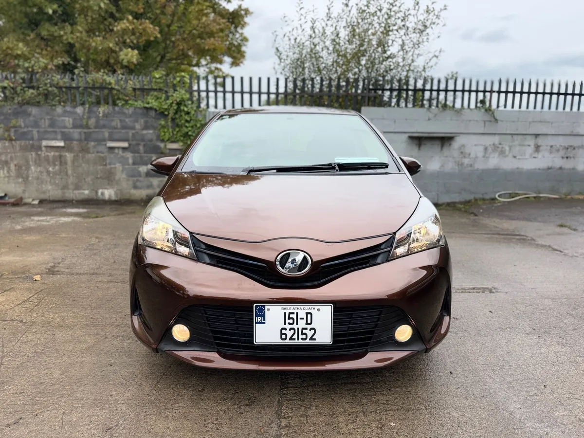 2015 TOYOTA VITZ. LOW MILEAGE. AUTO 1.3L. NEW NCT - Image 2
