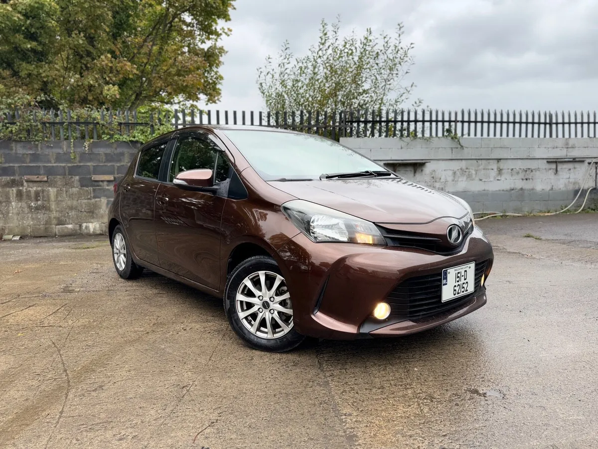 2015 TOYOTA VITZ. LOW MILEAGE. AUTO 1.3L. NEW NCT - Image 1