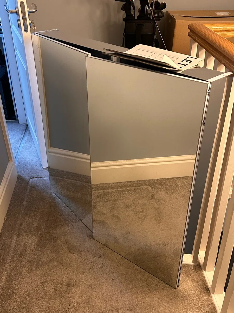 NEW large Mirror Cabinet - Image 3