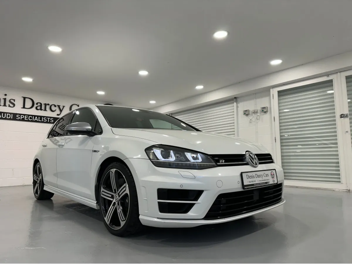 Volkswagen Golf (151) GOLF R 300BHP 4 MOTION DSG - Image 2