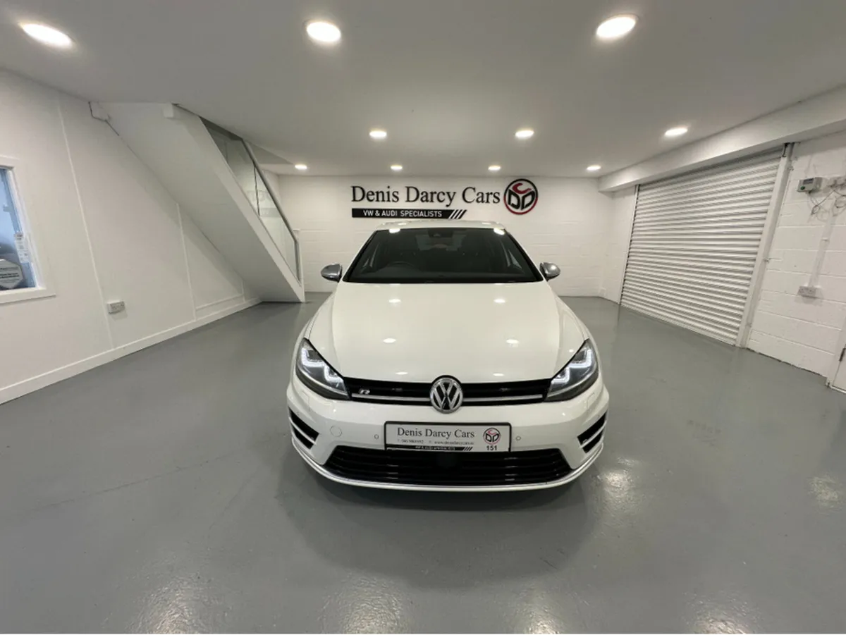 Volkswagen Golf (151) GOLF R 300BHP 4 MOTION DSG - Image 4