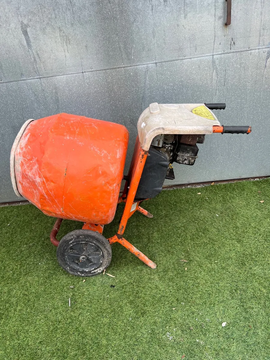 Cement Mixer Petrol mini mix 150 - Image 1