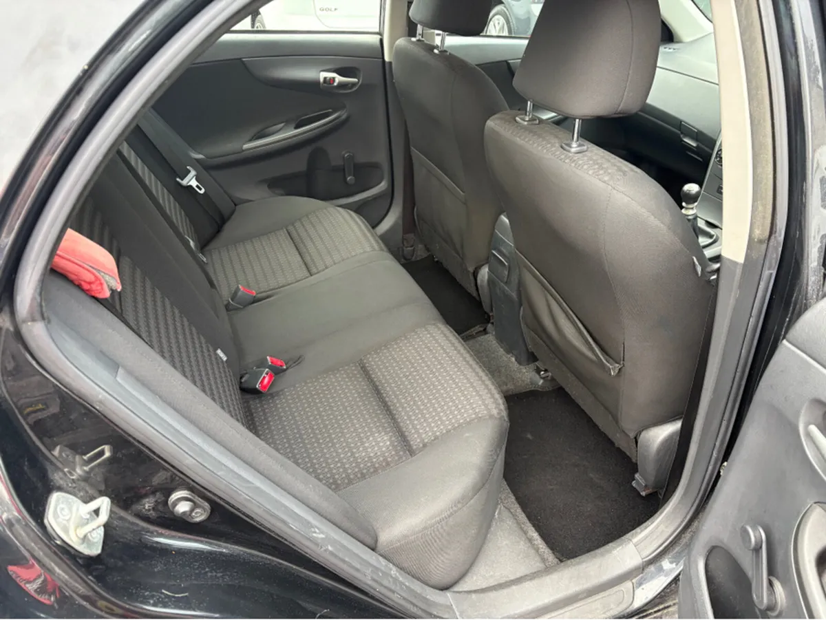 Toyota Corolla 1.4 D-4D TERRA MC 4DR - Image 4