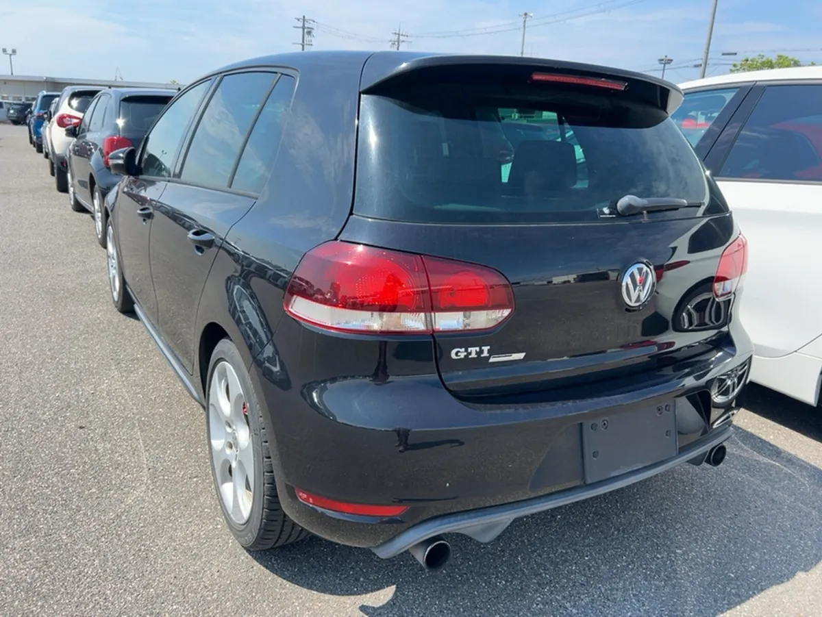 Volkswagen Golf GTI,  2.0 PETROL, AUTOMATIC, FULL - Image 2