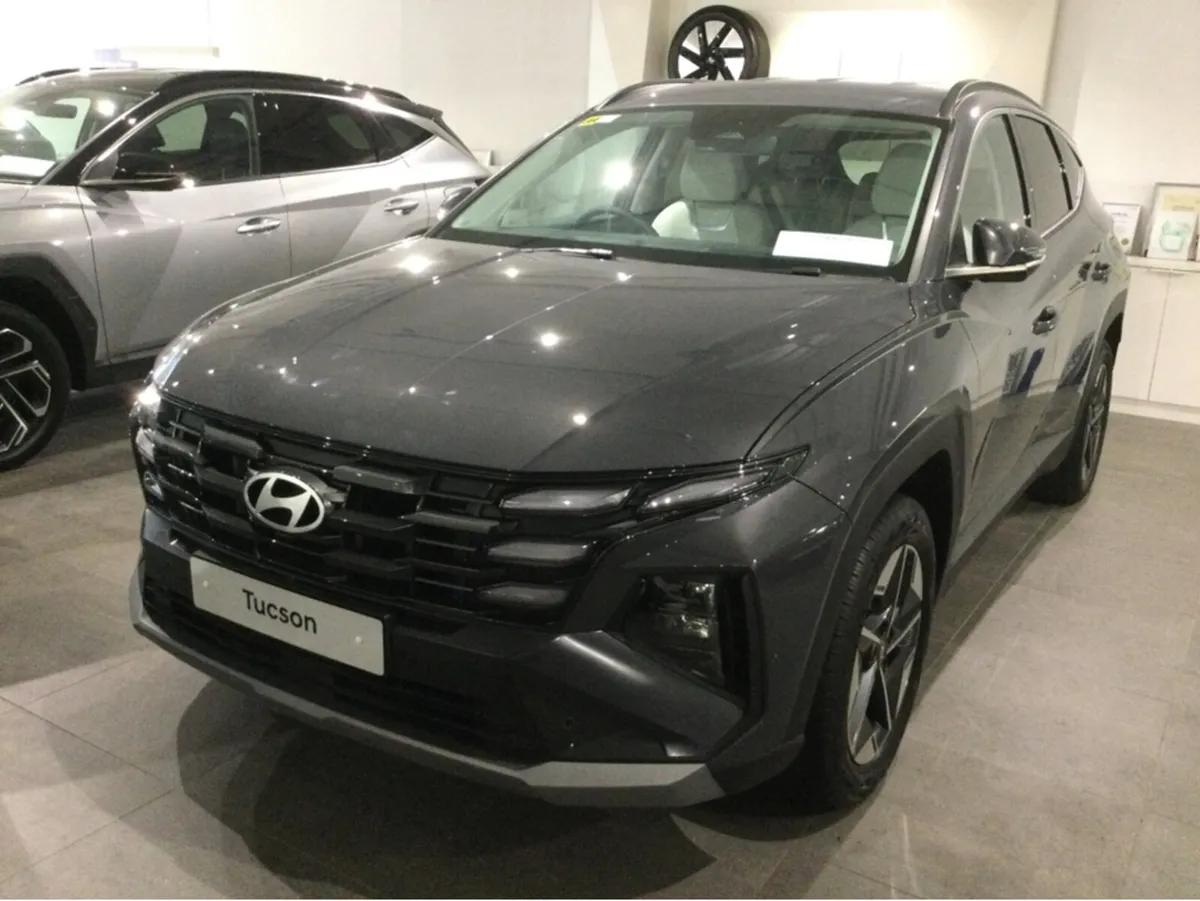 Hyundai Tucson EXECUTIVE - Showroom Demo - Deliver - Image 3