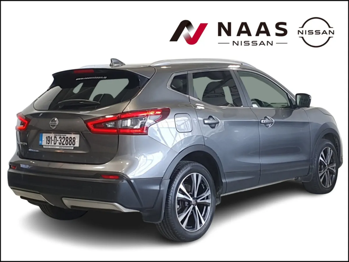 Nissan Qashqai 1.3 SV PREMIUM MY19 4DR - Image 4