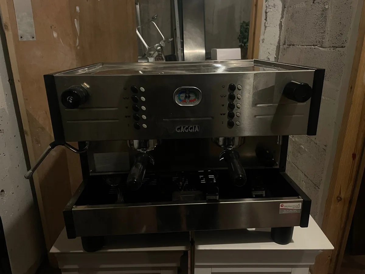 Commercial Kitchen appliances - Image 1