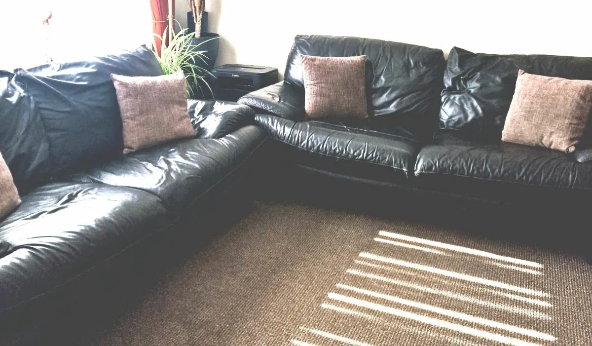 Leather  sofa - Image 3