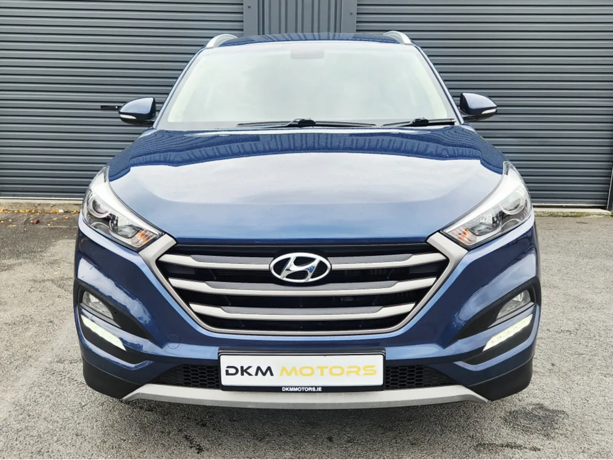 Hyundai Tucson EXECUTIVE 1.7 5DR - Image 2