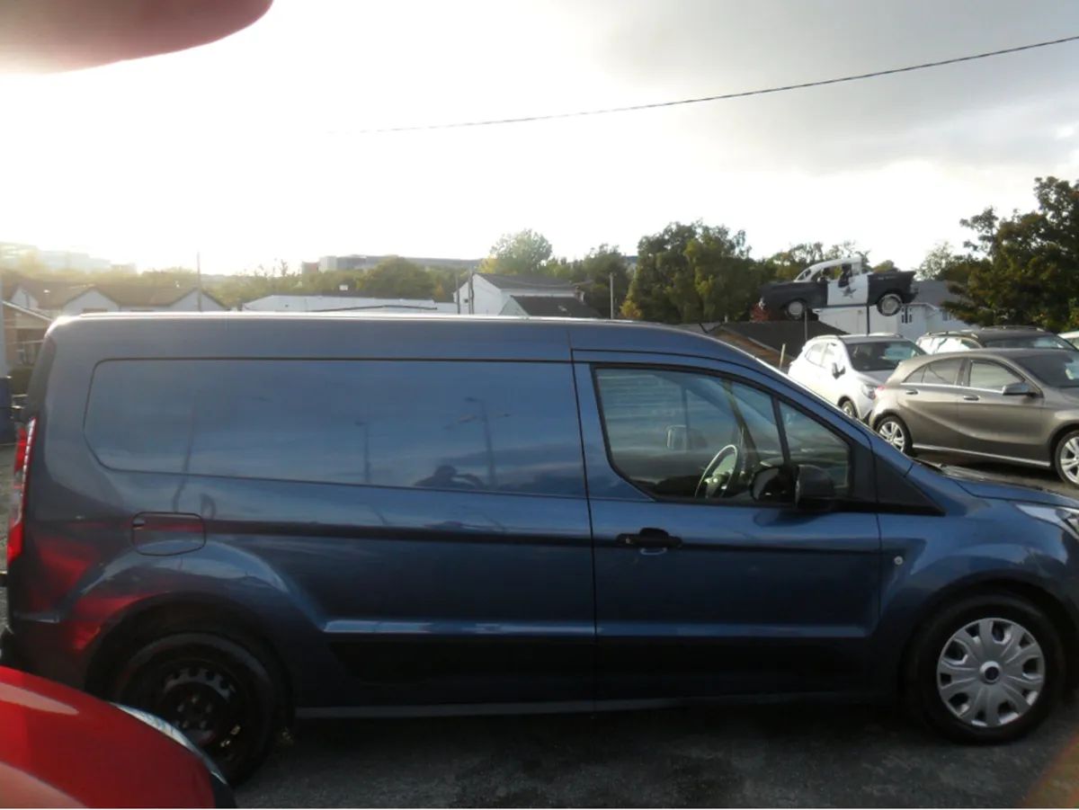 Ford Transit Connect LWB HP TREND 1.5 TD 120 M6 FW - Image 2