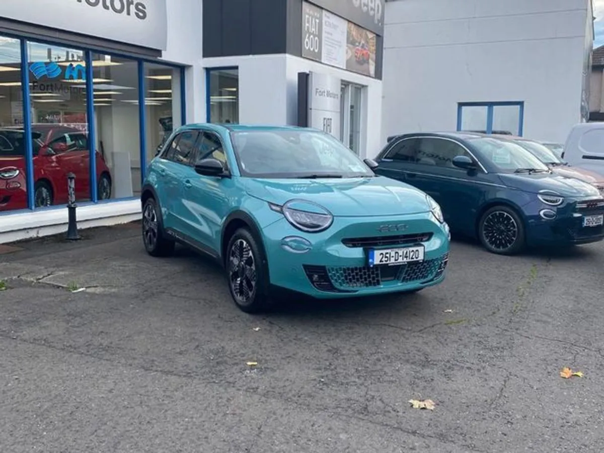 Fiat 600 LA Prima 1.2 100HP Hybrid - Image 3