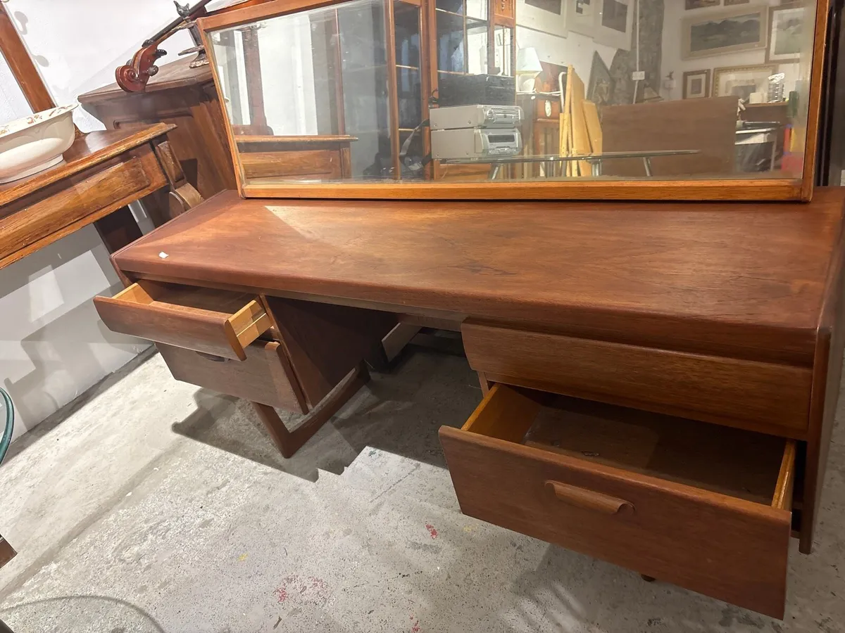 William Lawrence sideboard - Image 3