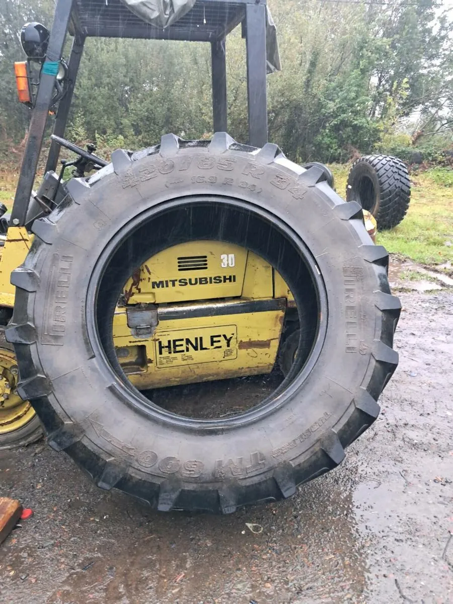 Tractor tyres - Image 1