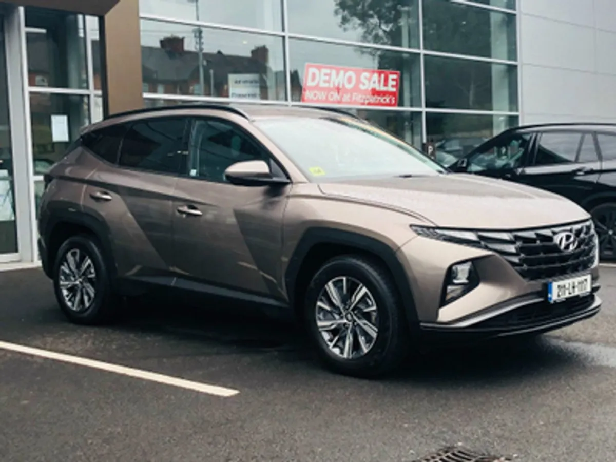 Hyundai Tucson Executive 1.6 Hybrid Automatic - Image 3
