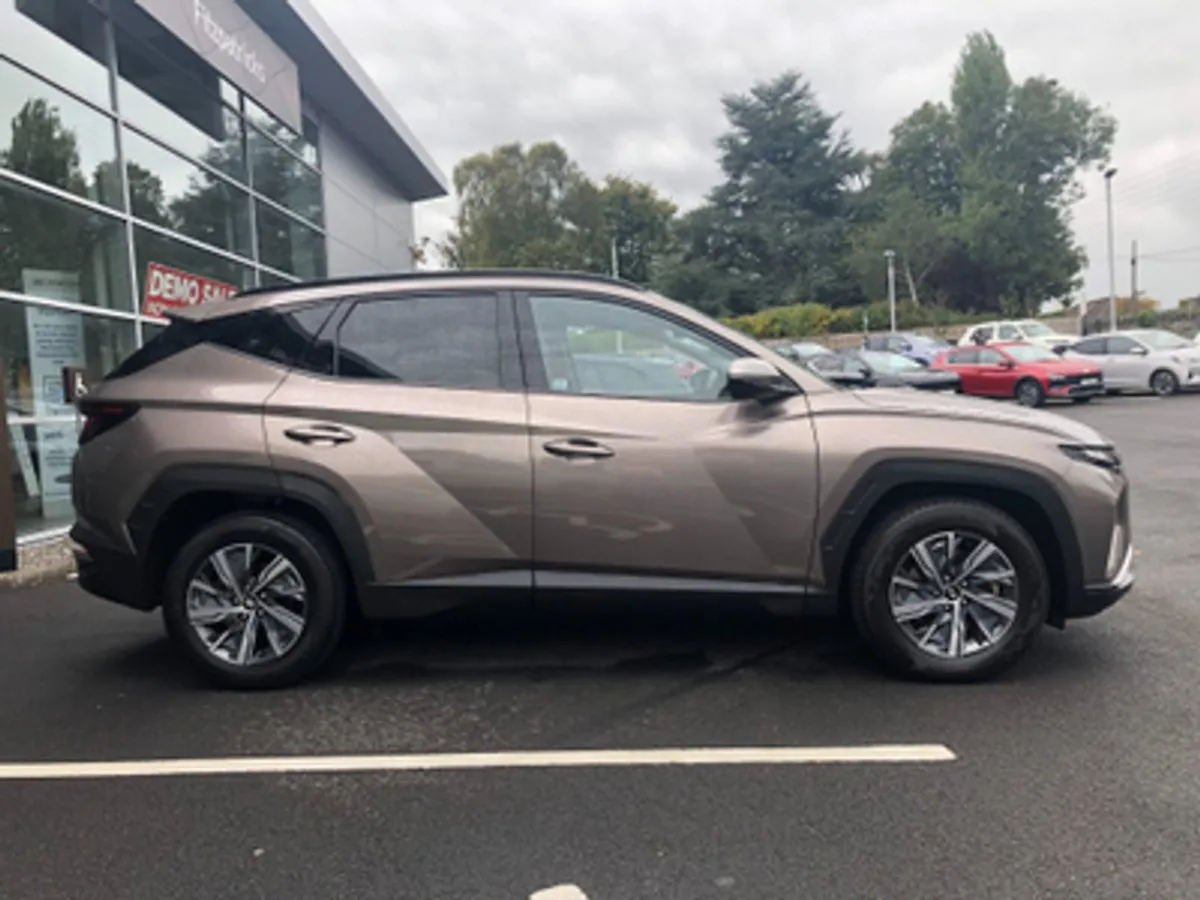 Hyundai Tucson Executive 1.6 Hybrid Automatic - Image 4