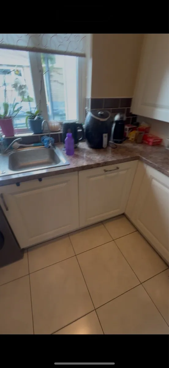 Kitchen - Image 3