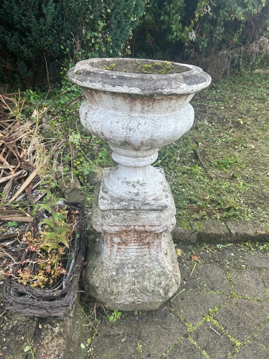 Garden Urn - Image 3