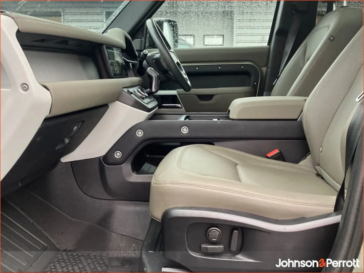 Land Rover Defender 110 2.0 Si4 Phev SE (remainde - Image 4