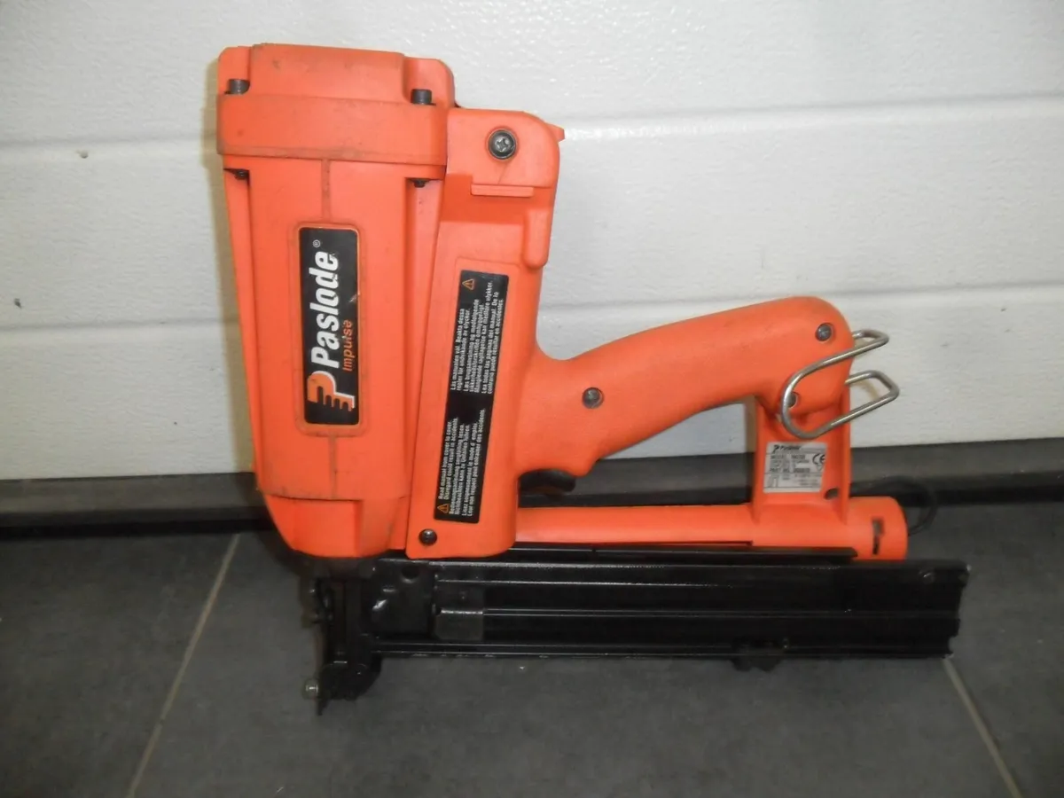Pasiode nail gun - Image 4