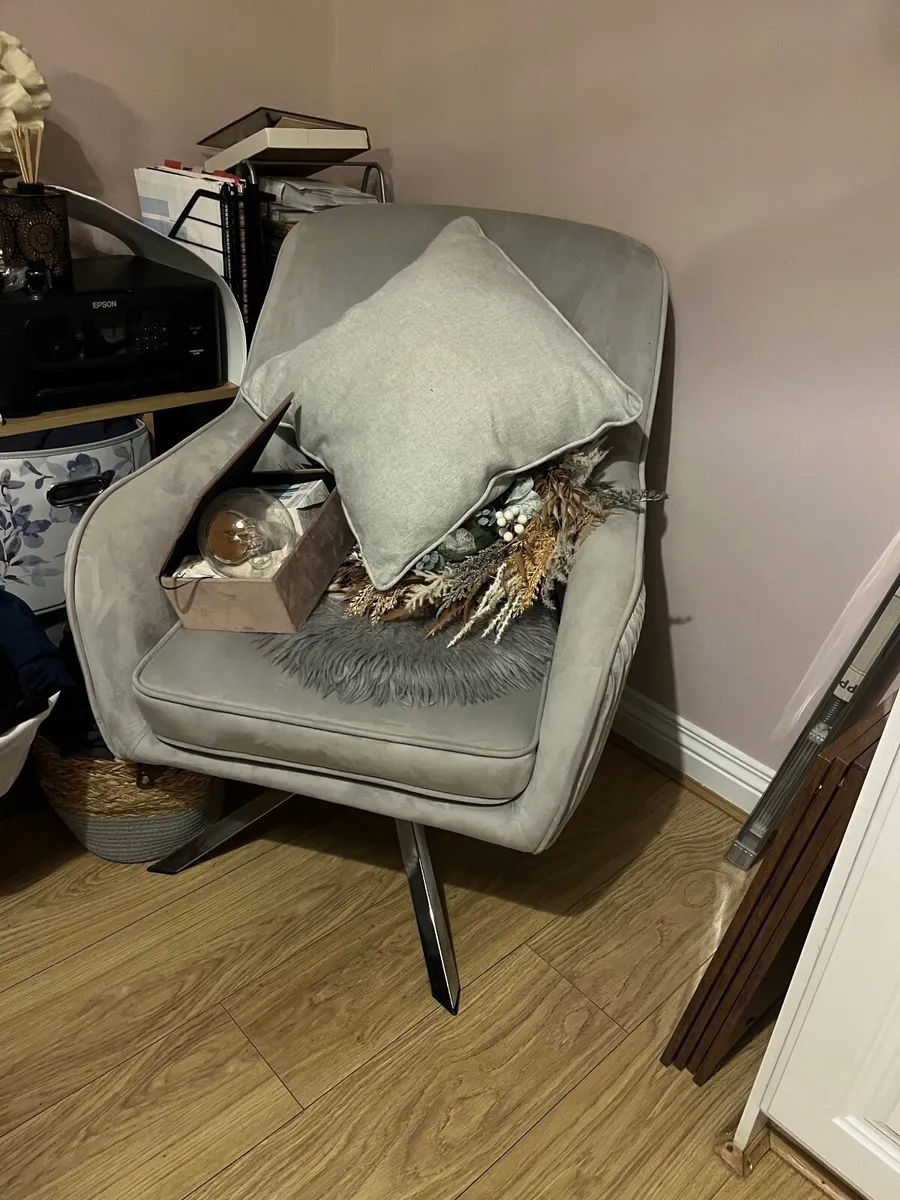 Swivel lounge - Image 2