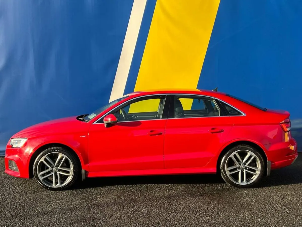 Audi A3 ULTRA 1.6 TDI // PARKING SENSORS // 18" DI - Image 3
