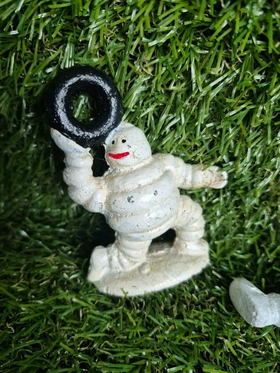 5 cast iron Michelin men - Image 2