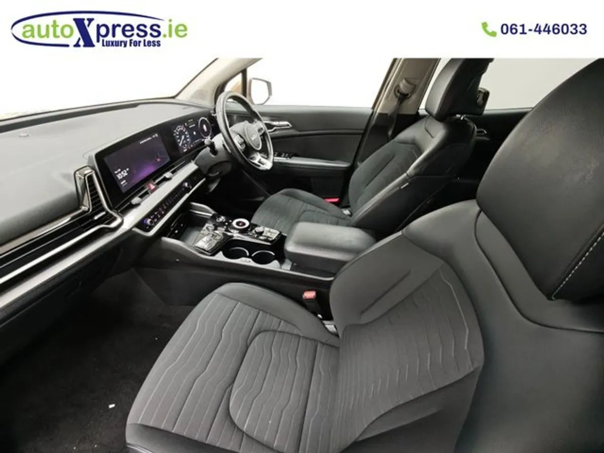 Kia Sportage 1.6 T GDI Phev AWD 3 Plugin Hybrid A - Image 4