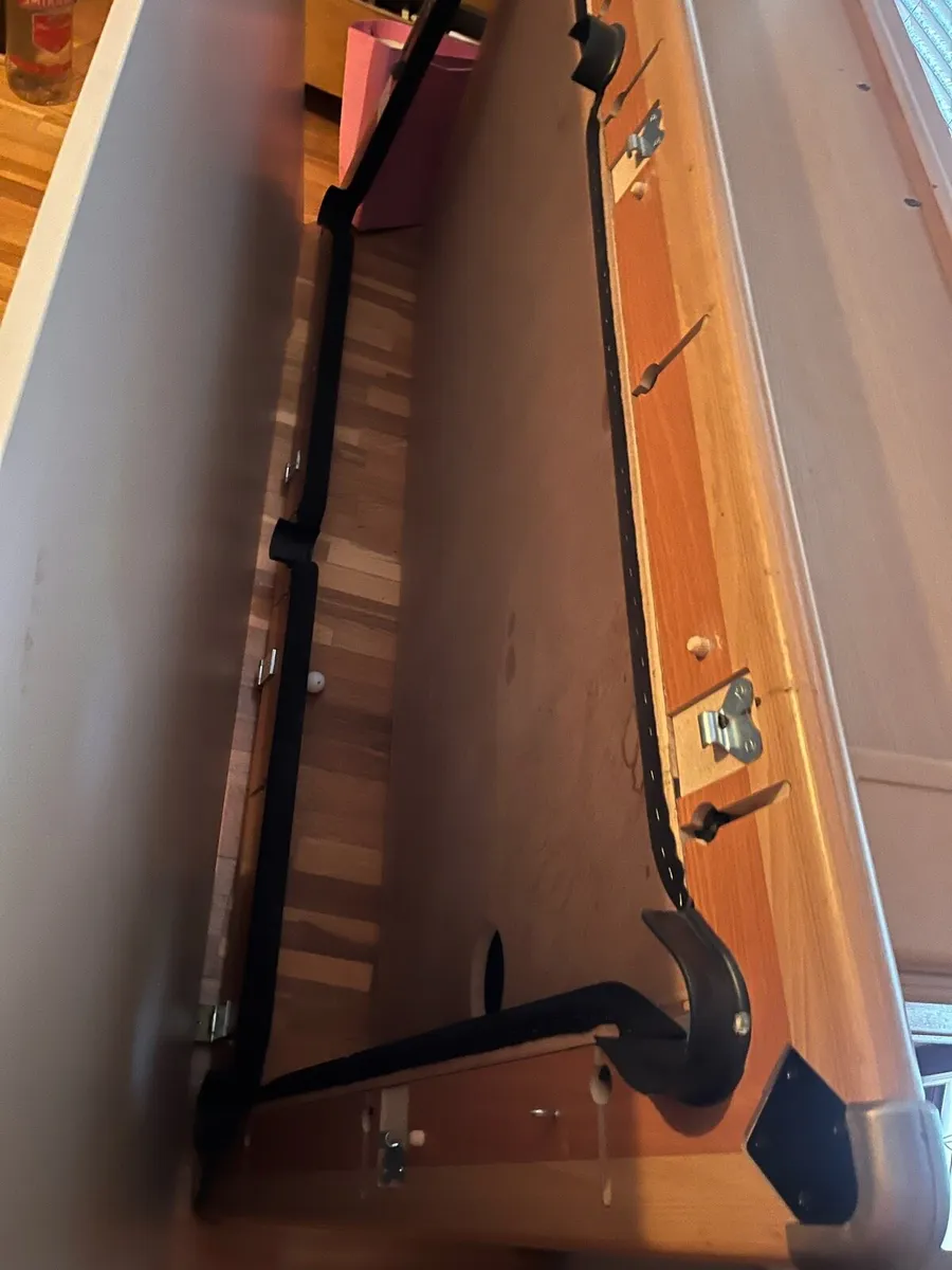 Pool Table - Image 3