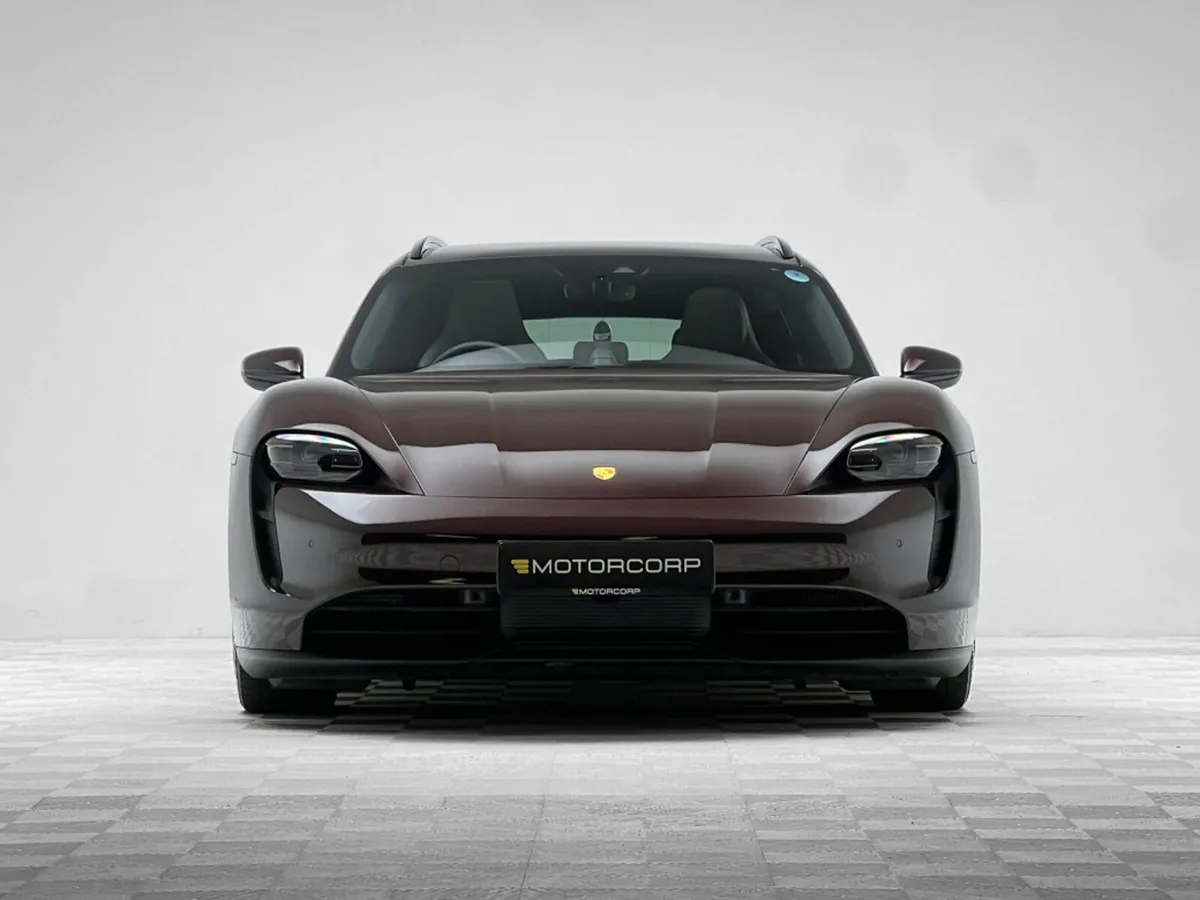 Porsche Taycan SPORT TURISMO *PAN ROOF* - Image 2