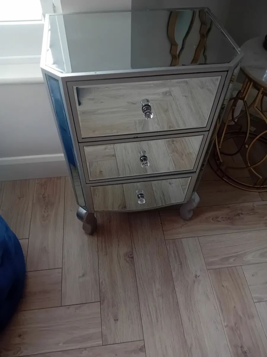 Locker - Image 1