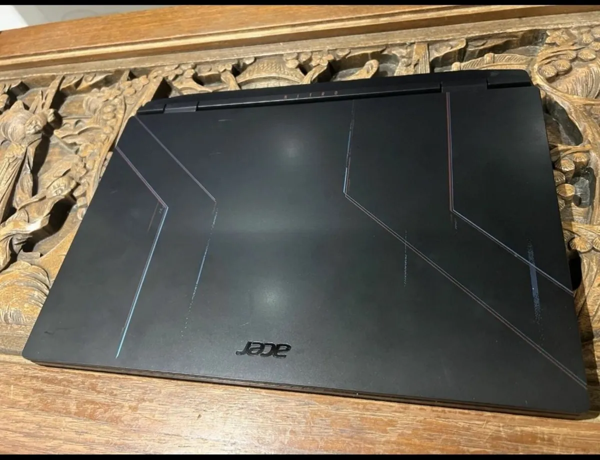 Laptop - Image 1