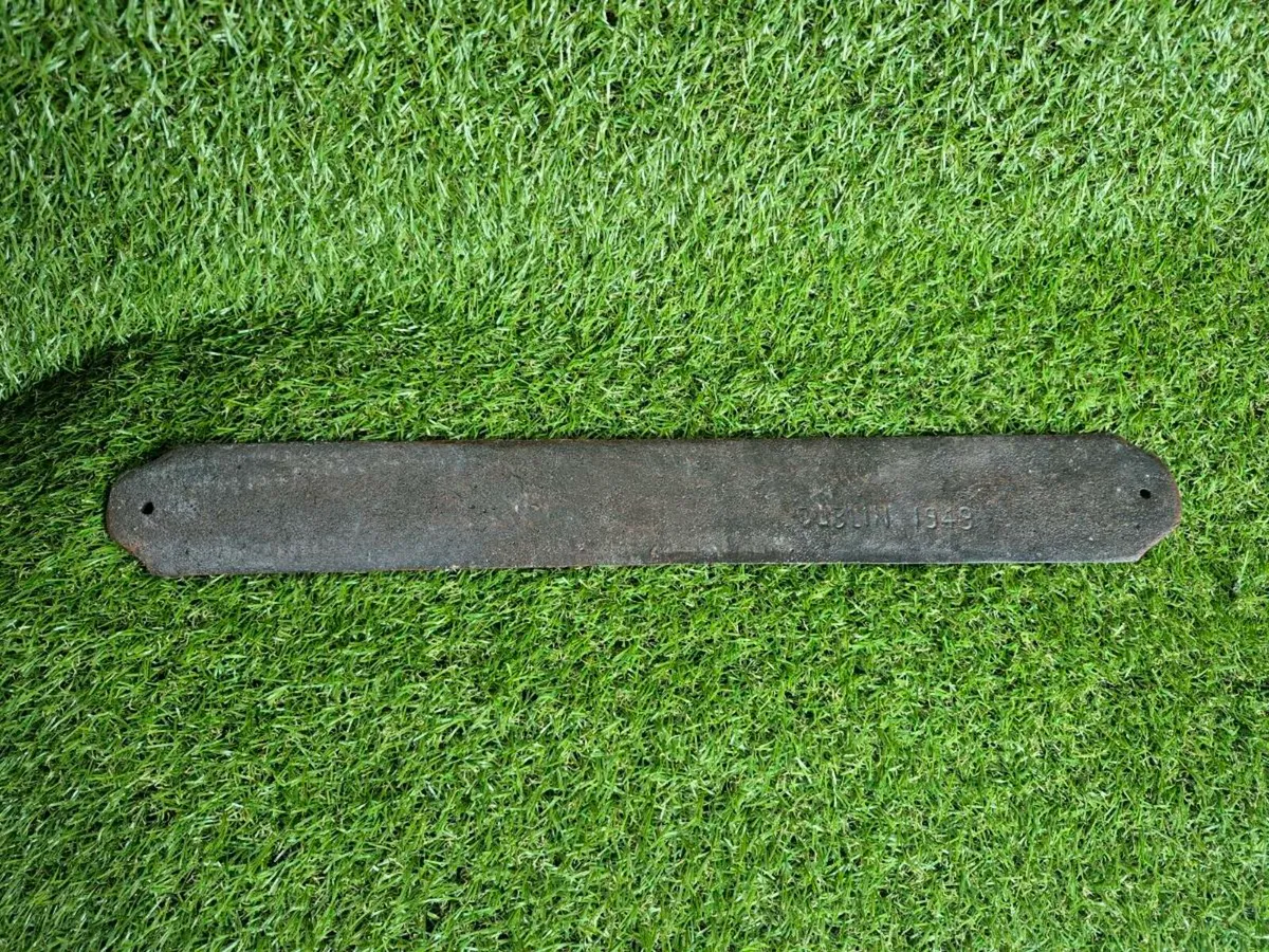 Licenced to sell tobacco metal sign - Image 2