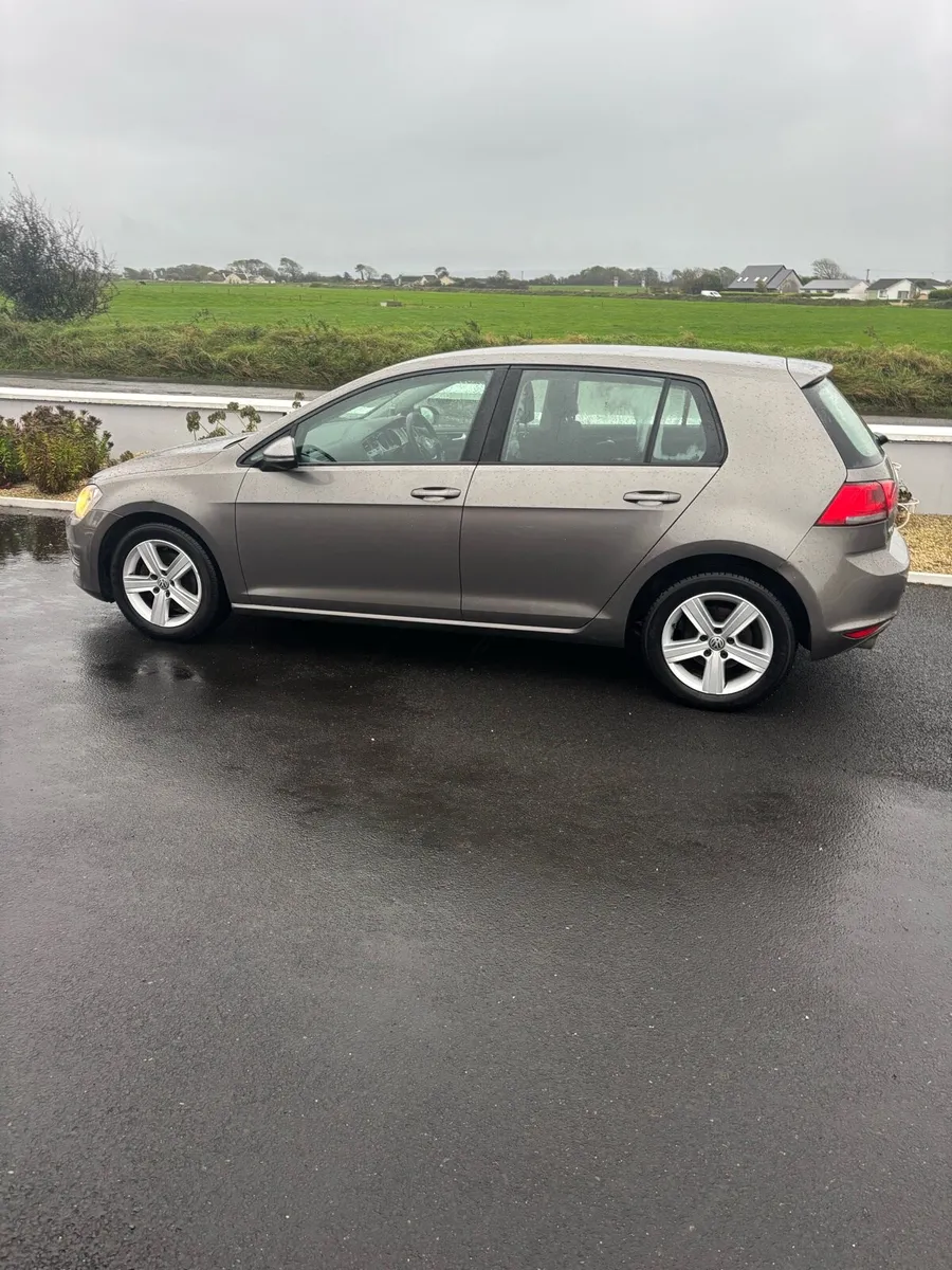 Volkswagen Golf TDI bluemotion - Image 2