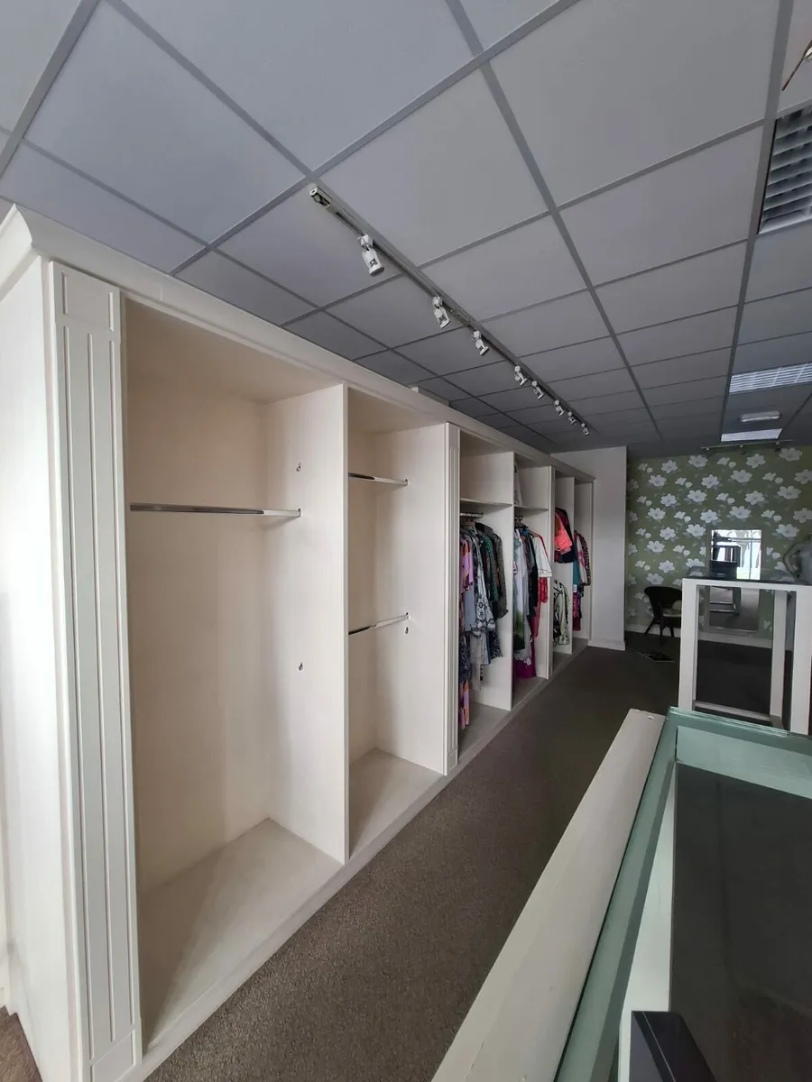 Shop fittings - Image 3