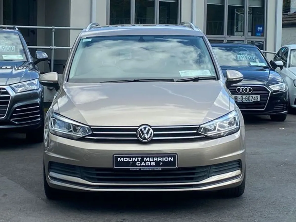 Volkswagen Touran Auto Comfortline 7 Seats - Image 3