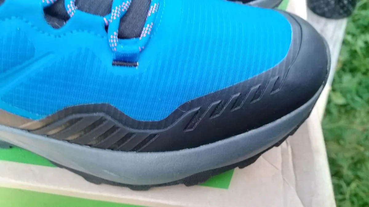 Haraka walking shoes - Image 4