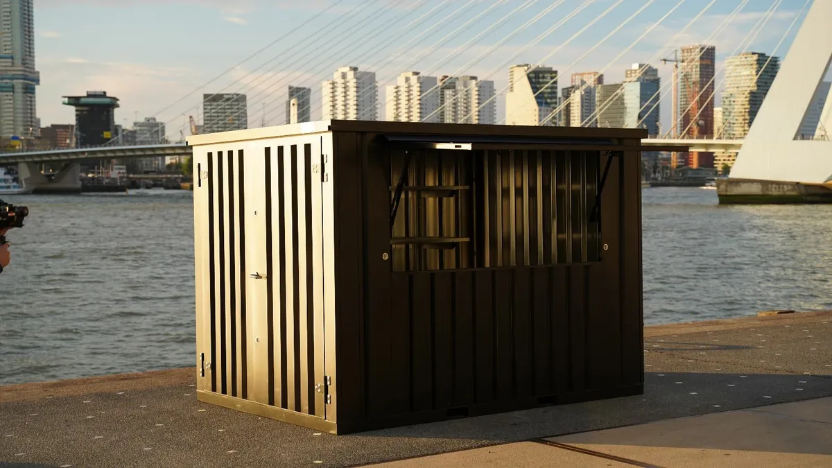 Beachside Modified Bar Container 3x2 meter - Image 4