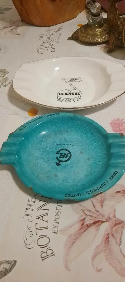 Arklow ash tray and. Enamel ash tray - Image 2