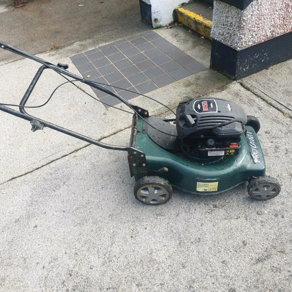 PETROL LAWNMOWER - Image 1